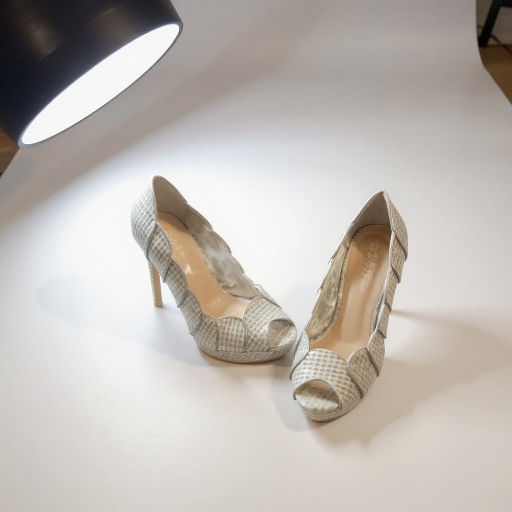 Source Unknown Silver Peep-Toe Heels - image 5